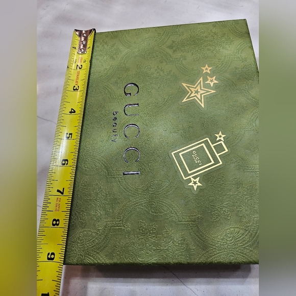 Gucci: box + Little book bundle. 💯 - Picture 10 of 11